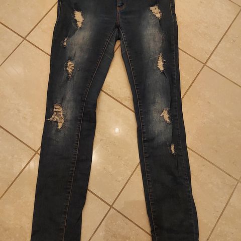 FIN jeans str M/L fra VEROMODA selges kr 100