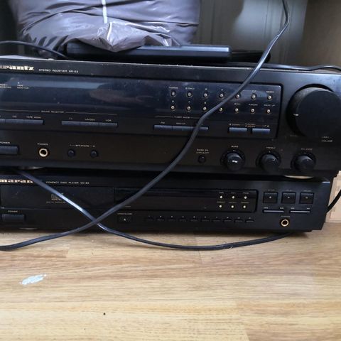 Marantz forsterker og discplayer/radio selges