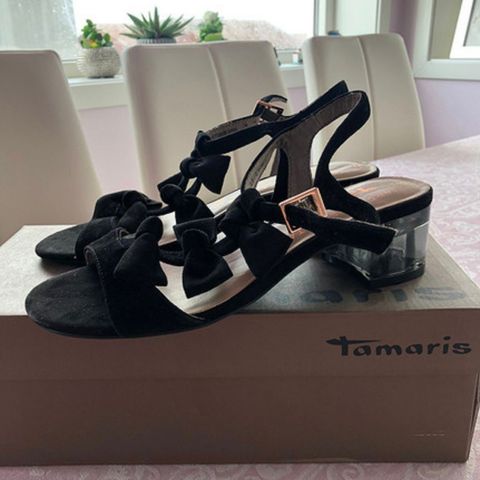 Helt nye Tamaris sandaler str 37