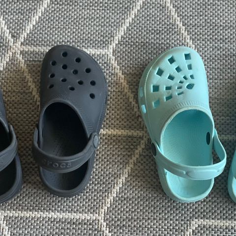 crocs barn for begge 100 kr