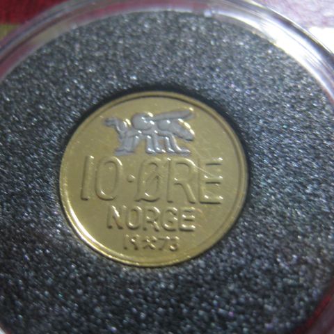 10 øre 1973 belagt med 24 karat gull og platina