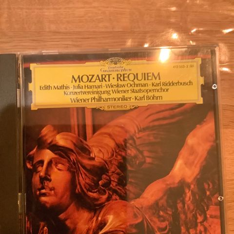 Mozart - Requiem - Wiener Philarmoniker - Karl Bøhm (1971)