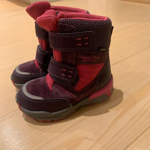 Superfit vinterstøvler str 24 (16 cm innersåle) - Gore tex