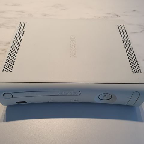 Xbox 360 Basic (Kun konsoll)