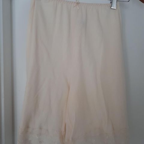 Ny Petticoat fra Japan, Triumph