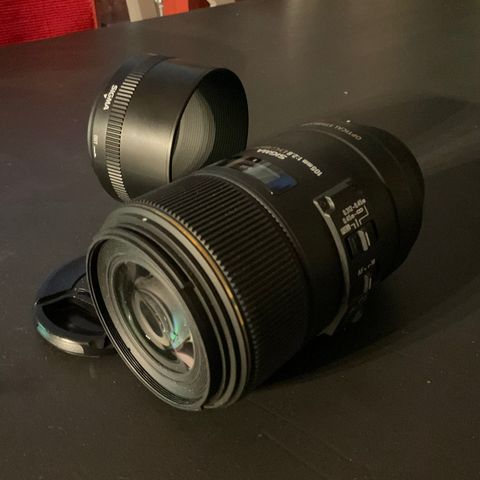Sigma 105 mm f/2.8 DG Macro HSM til Nikon