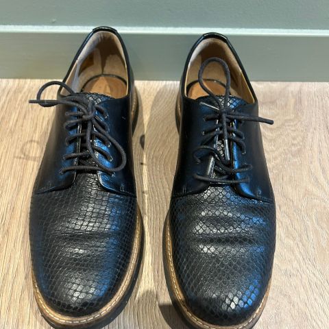 Clarks Artisan sko str 40