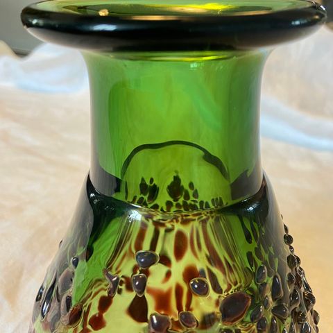 Magnor / antikk vase / K861