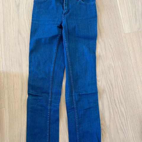 Acne jeans strl. 24x32