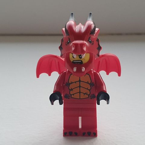 Lego Collectible Minifigures Dragon Suit Guy, Series 18 - Col318