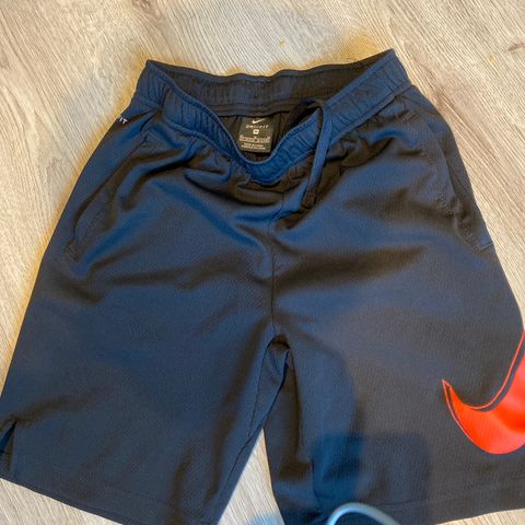 Treningsskjorts dri-fit Nike 137-147