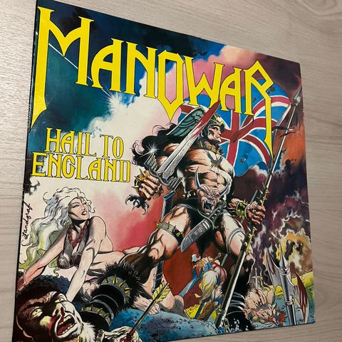 Manowar Hail To England LP sjeldent og pent eksemplar