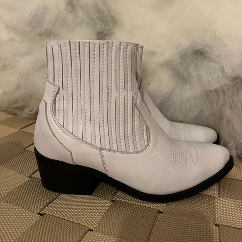 Lave boots