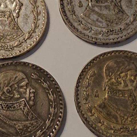 4 stk Sølv, Mexicanske pesos.
