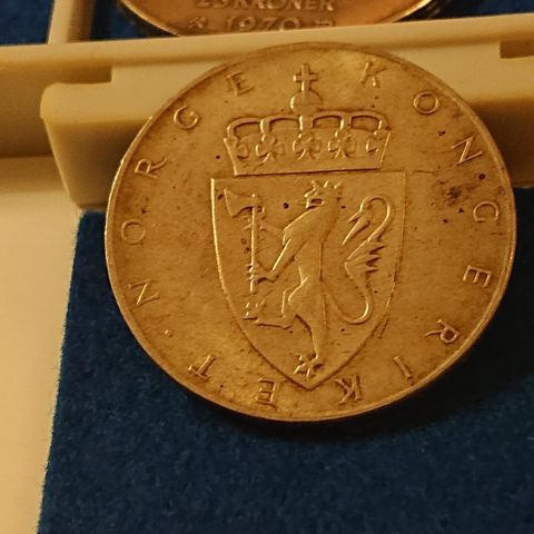 Noe misfarget, Eidsvoll mynt 10 kr fra 1964.