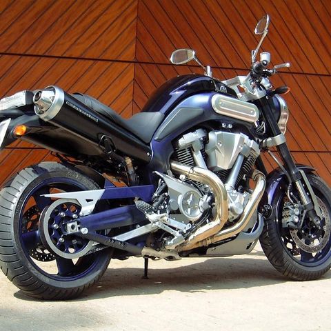 Yamaha MT-01 Corbin kit.