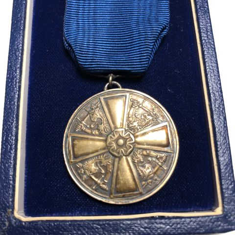 Isanmaan Hyvaksi. Finsk medalje. For the Good of the Fatherland.