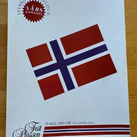 Norske flagg 300 cm fra Flaggfabrikken