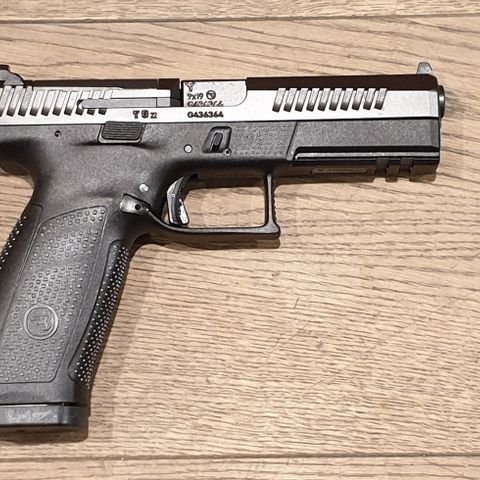 Pistol CZ P-10 F kaliber 9x19