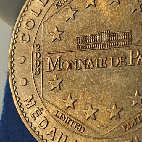 Meget fin souvenir mynt/ medalje fra 2003, Notre Dame.