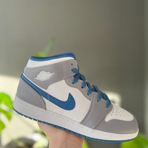 Jordan 1 Mid True Blue 38 til 39