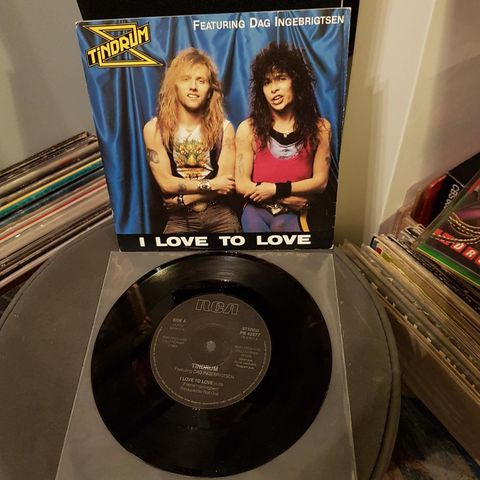 Tindrum i love to love/hot summer 7" , 45rpm