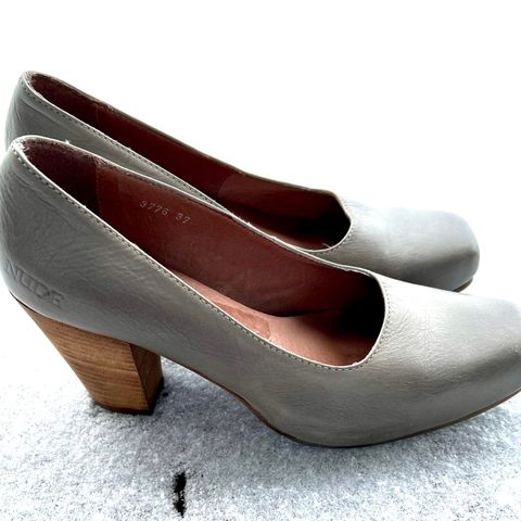 NUDE pumps Str 37