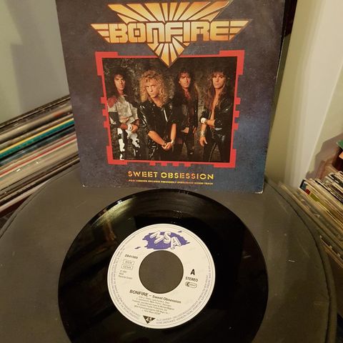 Bonfire sweet obsession/dont get me wrong 7", 45rpm