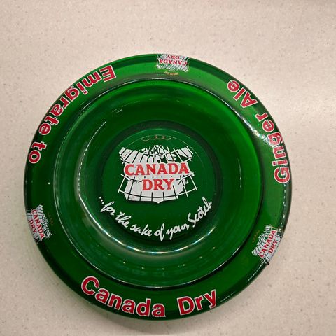 Canada Dry Askebeger