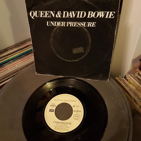 Queen under pressure/soul brother 7", 45rpm