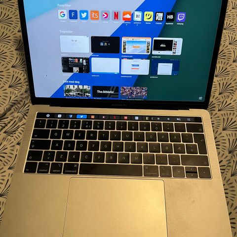 Macbook Pro 13-inch, 2019 m/touchbar vurderes solgt