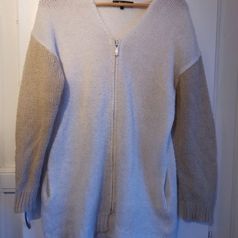 Deilig cardigan str M