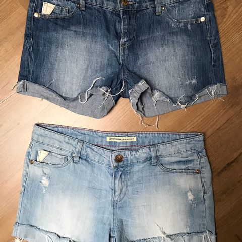 Dongeri shorts fra Stradivarius