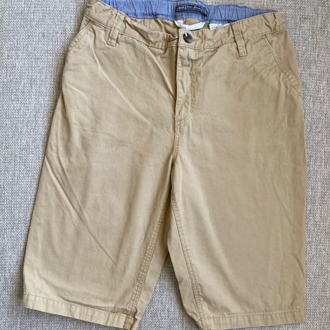 Pent brukt beige shorts str. 170 (14 +)