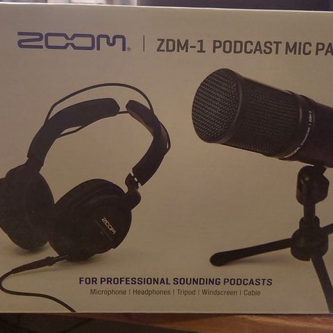 Zoom Podcastmikrofon og Øretelefon-Pakke (NY)