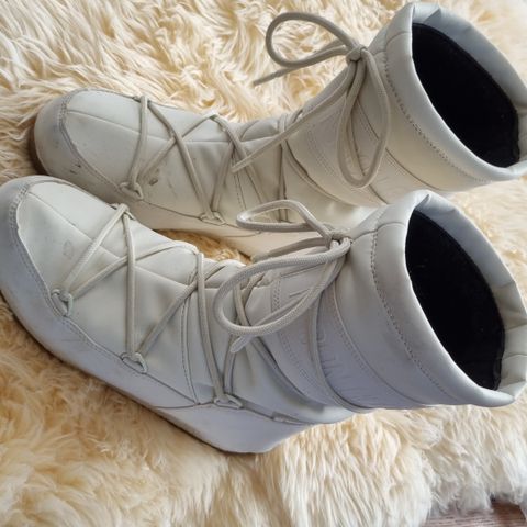 Moon boots str 42