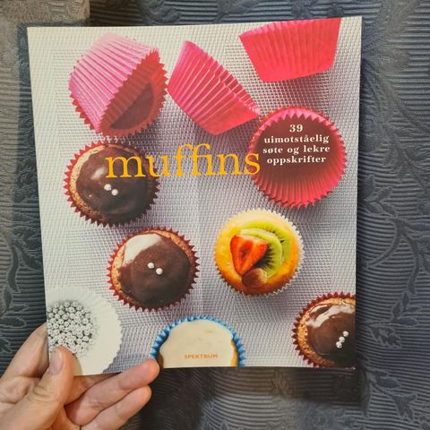 Muffins. 39 uimotståelig søte og lekre oppskrifter. Familiens favoritter.