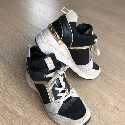 Sneakers MK, str 37