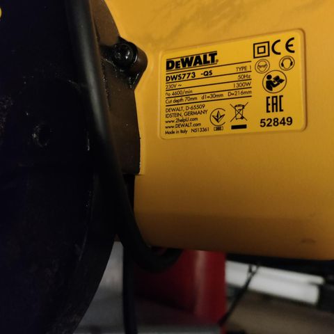 Dewalt Kapp og gjær sag leies ut.