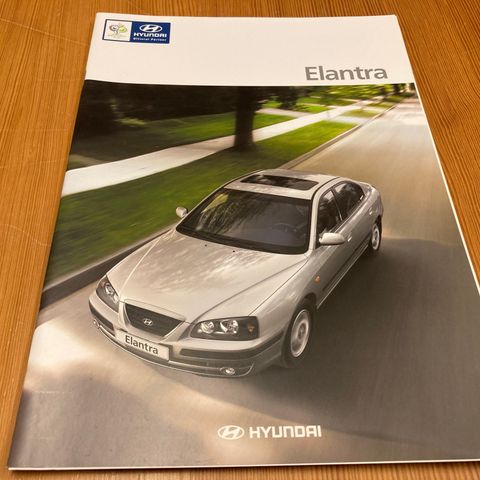 BILBROSJYRE - HYUNDAI ELANTRA - 2004