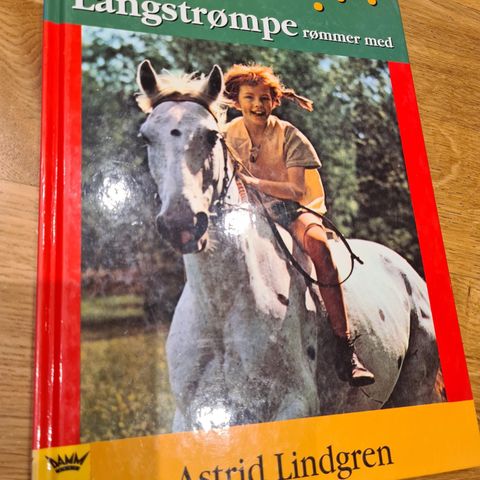 Pippi Langstrømpe rømmer med , Astrid Lindgren