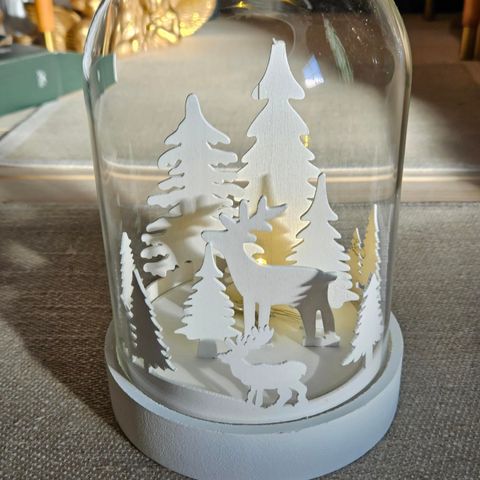 Glasskuppel Reinsdyr i vinterland bateri lampe