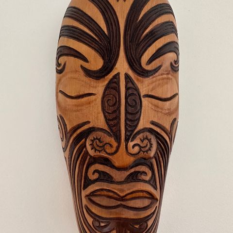 Ekte maori-maske fra New Zealand