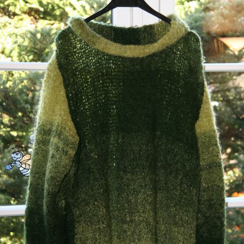 Grønn / mosegrønn / mørkegrønn strikket genser - størrelse L
