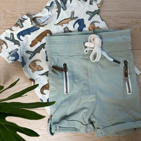 Gullkorn shorts og t-shirt fra Hust&Claire