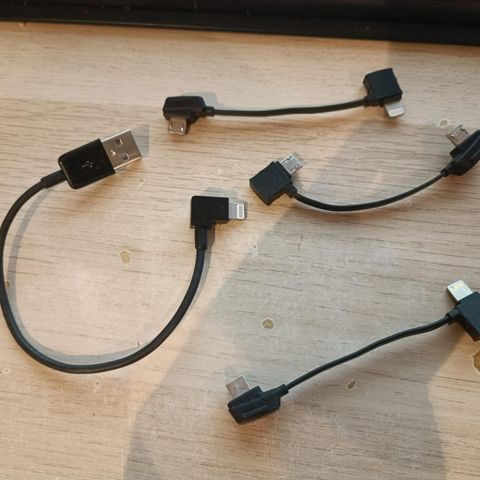 4 X Motor cups and some side to mobile cables for Mavic 1/w controllers
