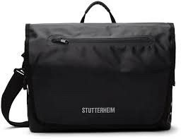 Stutterheim vanntett messenger bag. Sort.