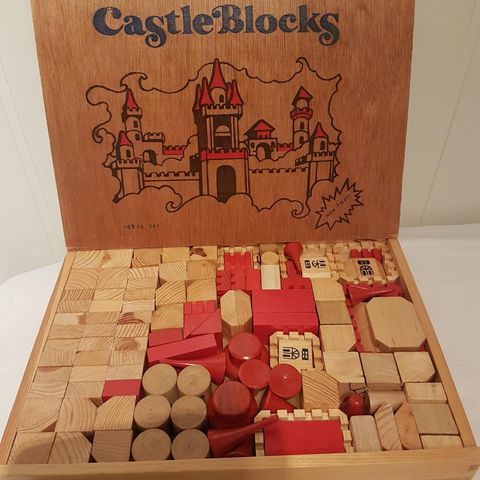 Vintage Castle Blocks 109 Pc Set