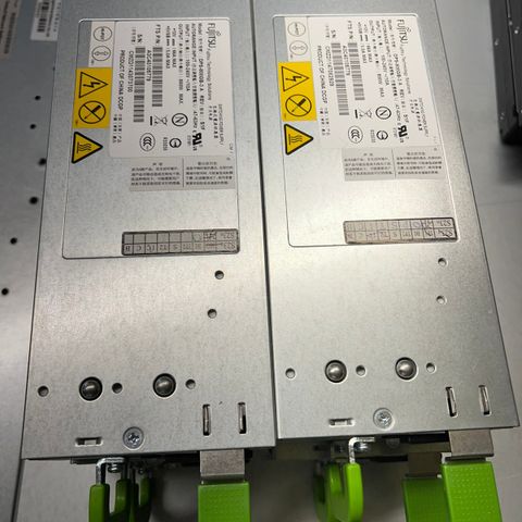 Strømforsyning til Fujitsu Siemens server. PN: A3C40105779 / 800W