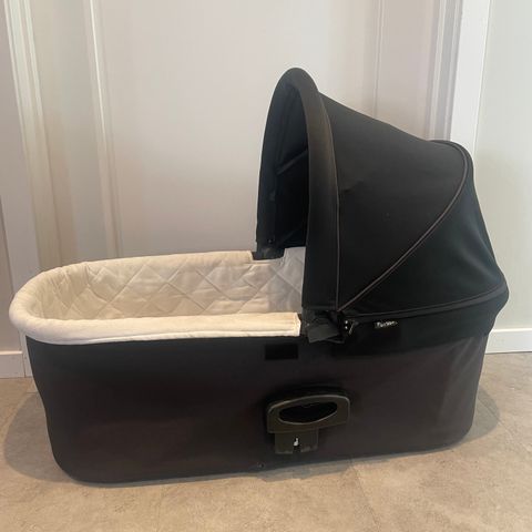 Baby jogger delux pram